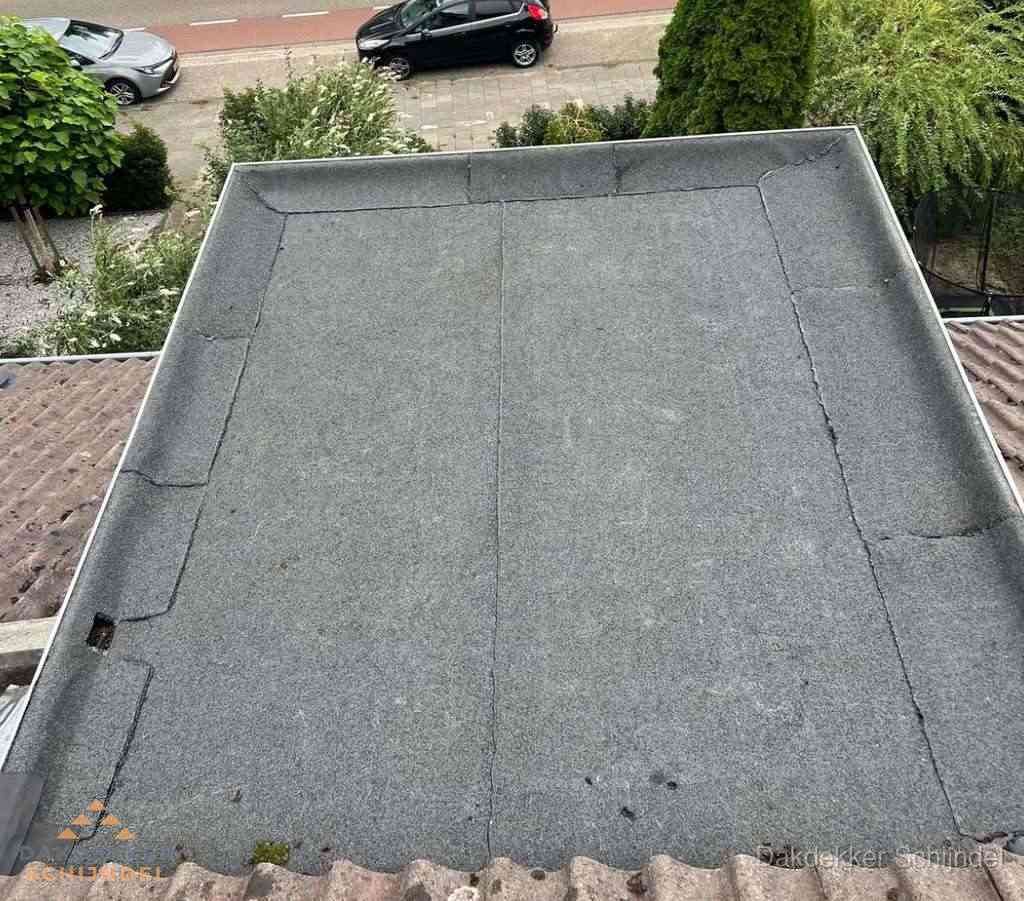 Dakbedekking schuur met bitumen in Schijndel Dakbedekking schuur met bitumen in Schijndel